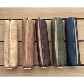 Penalhus i kork, rundt