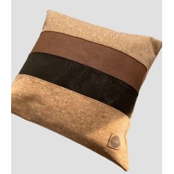 Eiki pude i kork, brune nuancer med 4 striber