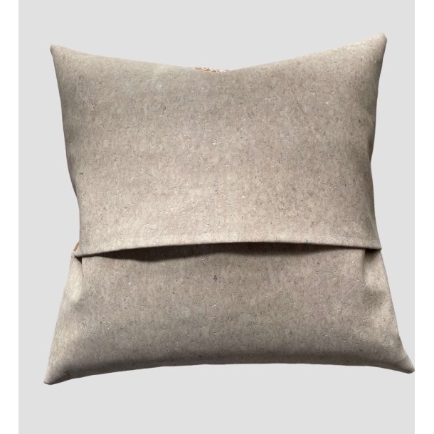 Eiki pude i kork, natur og hvide nuancer med 3 striber