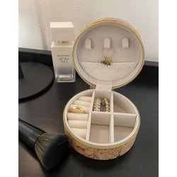 Smykkeskrin i kork med guldnister, rund