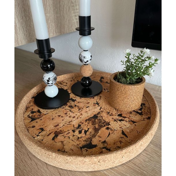 Rund bakke i kork med sort m�nster