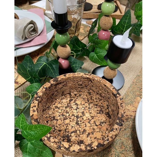 Sk�l i kork med brunt m�nster