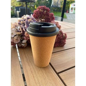 To go krus bekldt med kork