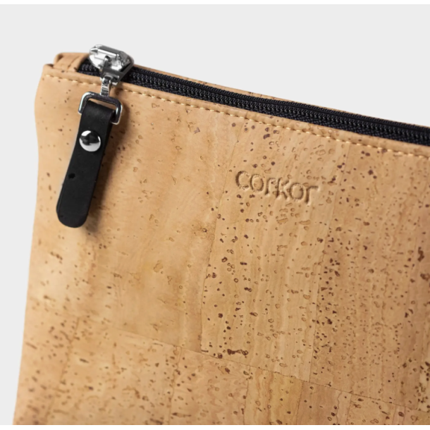 Toilettaske i kork til hende