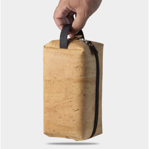 Toilettaske i kork til ham