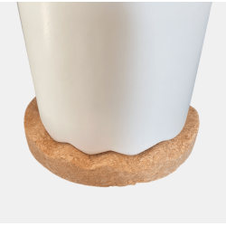 Blyantholder i hvid keramik med bund i naturkork