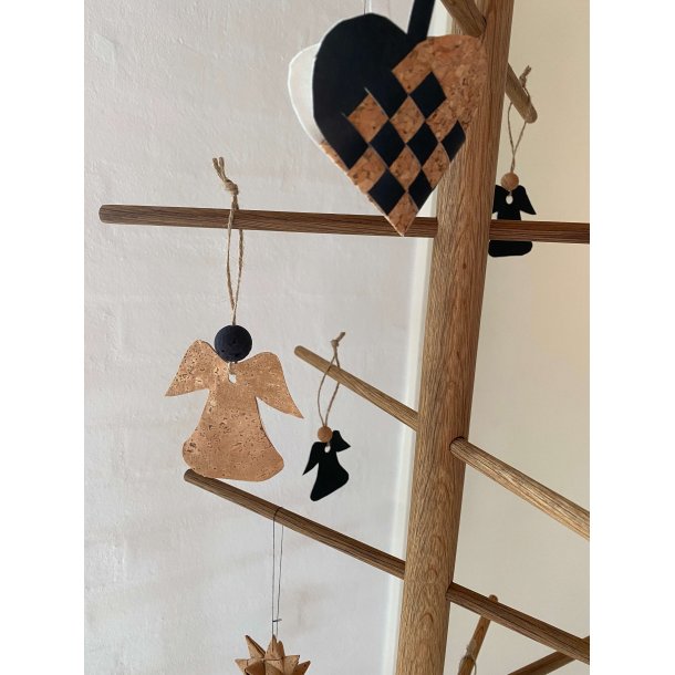 Eiki juleengel til ophng i kork, natur