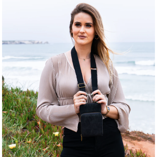 Mobiltaske i sort kork