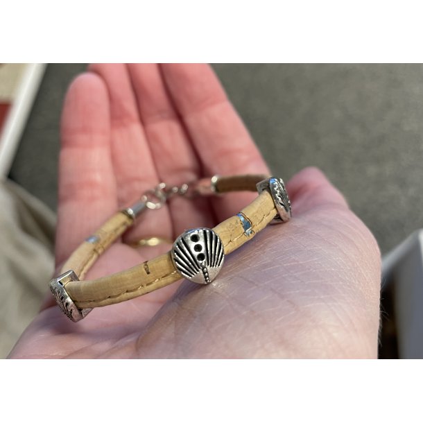 Armb�nd i kork - 4