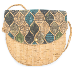 Lille buet taske med mnster i grnne og bl farver