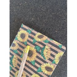 Notesbog i kork med mnster af solsikker