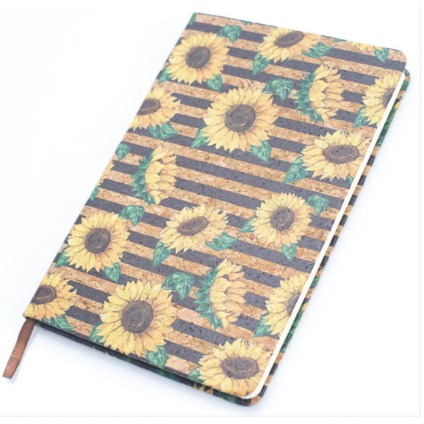 Notesbog i kork med mnster af solsikker
