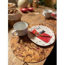 Dkkeserviet i naturfarve med rdt mnster, oval