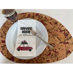 Dkkeserviet i naturfarve med rdt mnster, oval