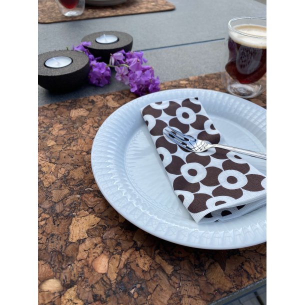 Dkkeserviet i brunt kork, aflang