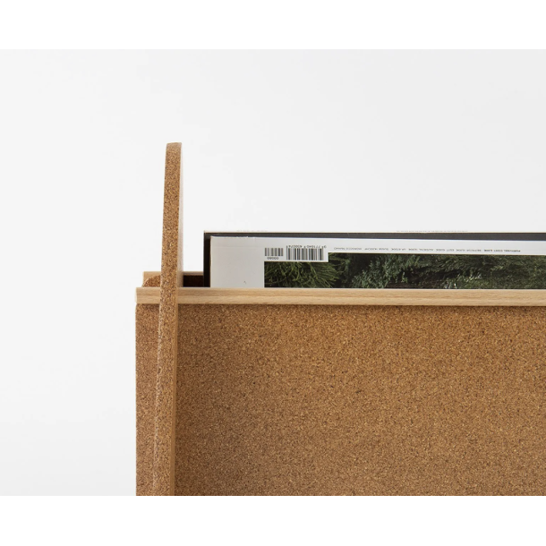 Magasinholder / opbevaring til Ipad i kork